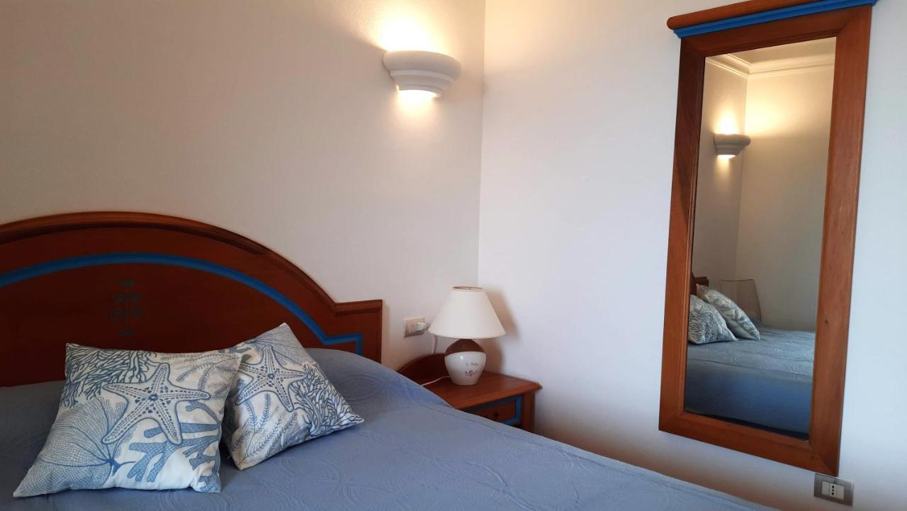 Golf & Sea Residence Is Molas Pula Buitenkant foto